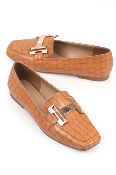Capone Flat Toe Women Honey Loafers With Metal Buckle Accessory image 3