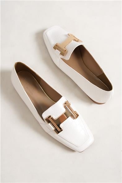 Capone Flat Toe Women White Loafers With Metal Buckle Accessory image 2