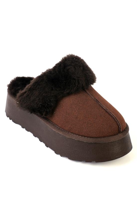 Capone Furry Closed Toe Women Sued Brown Slippers image 1