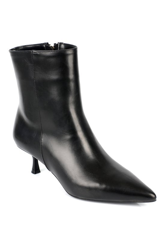 Capone Gabriella Pointed Toe Side Zip Slim Heel Casual Women Black Ankle Boot