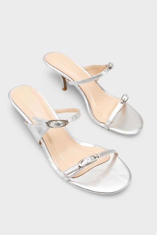Capone Gerda Toe Double Buckle Mid Heel Elegant Women Metallic Silver Sandal image 3