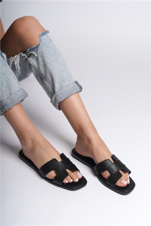 Capone Halsey Women Black Slide Flat Sandals image 3