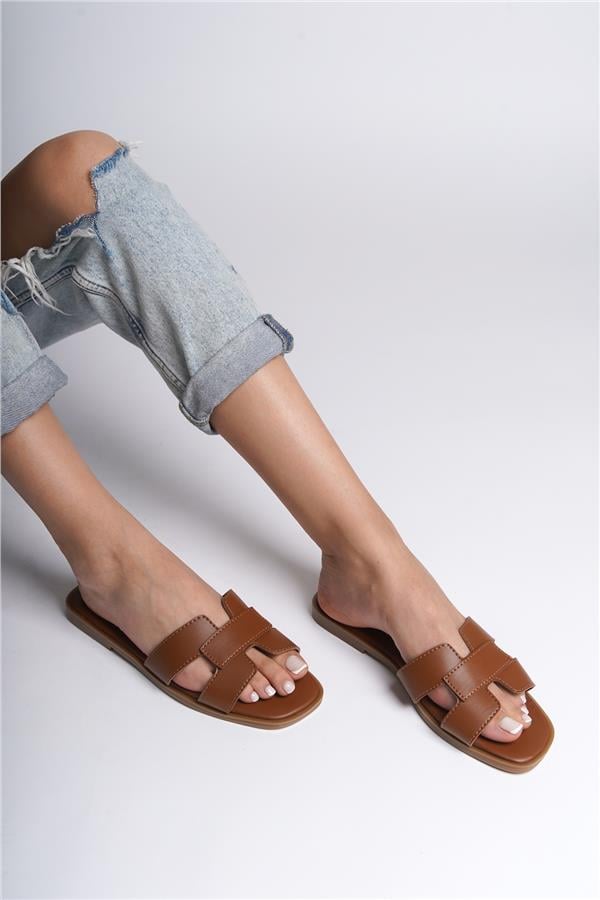 Capone Halsey Women Tan Slide Flat Sandals