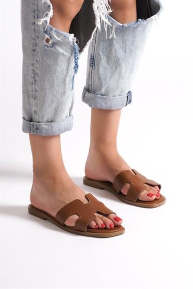 Capone Halsey Women Tan Slide Flat Sandals image 4