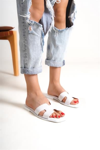 Capone Halsey Women White Slide Flat Sandals image 4