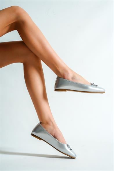 Capone Hana Trend Women Silver Ballet Flats image 6