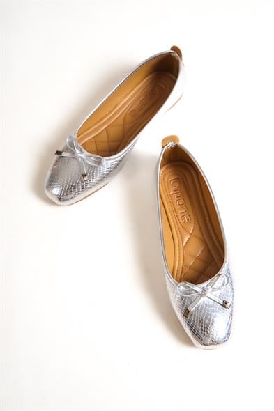 Capone Hana Trend Women Silver Ballet Flats image 6