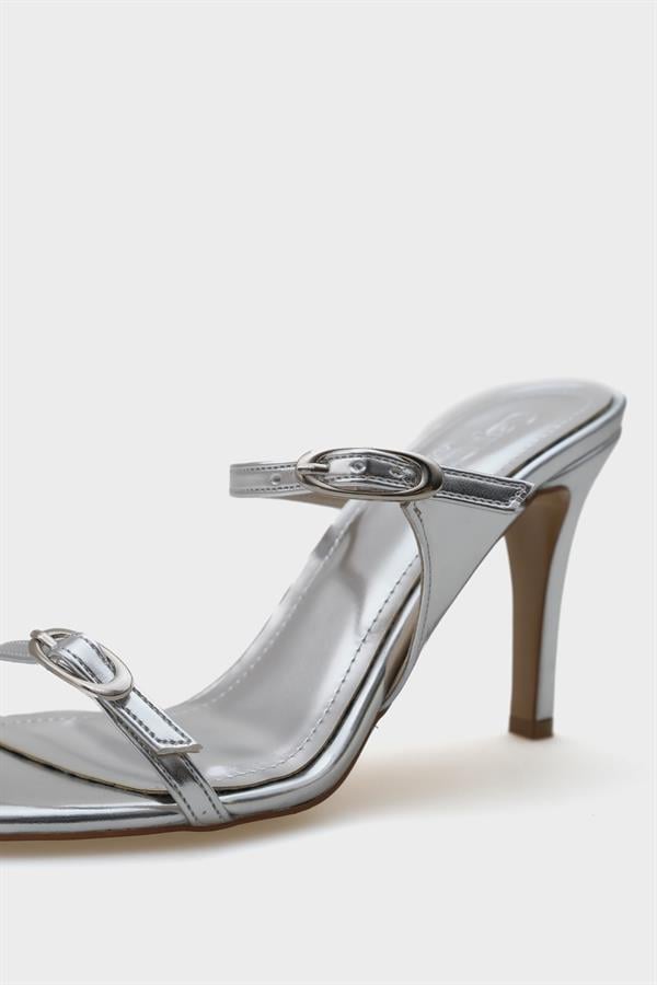 Capone Lucky Heeled Double Strap Metallic Women Metallic Silver Stylish Sandals image 5