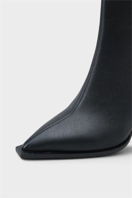 Capone Lizzie Pointed Toe Block Heel Back Zip Elegant Women  Ankle Boot image 6
