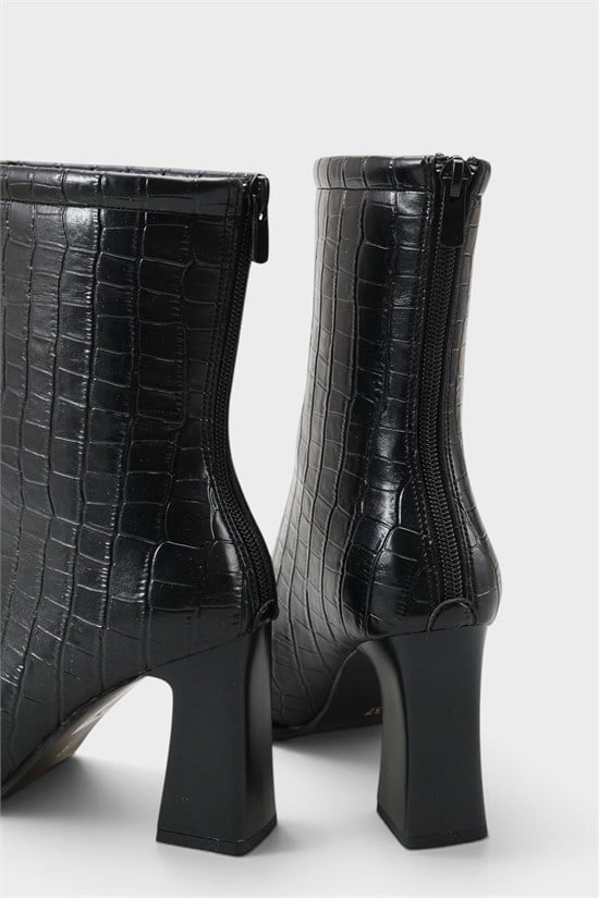 Capone Lizzie Pointed Toe Block Heel Back Zip Elegant Women Black Ankle Boot image 6