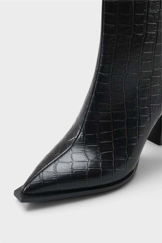 Capone Lizzie Pointed Toe Block Heel Back Zip Elegant Women Black Ankle Boot image 5