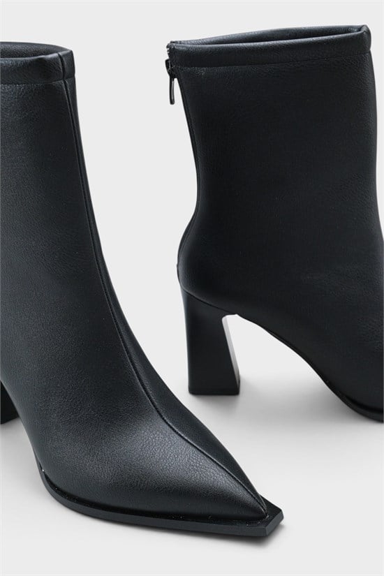 Capone Lizzie Pointed Toe Block Heel Back Zip Elegant Women  Ankle Boot image 4