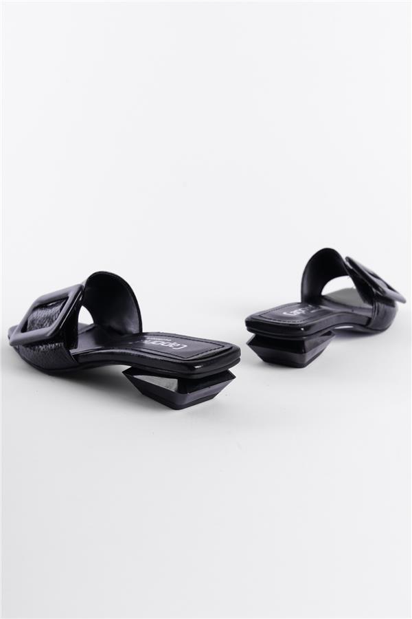 Capone Low Heel Buckle Accessory Patent Leather Croco Woman Sandals image 4