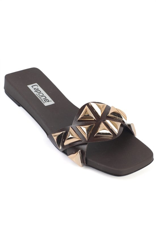 Capone Manon Blunt Toe Metal Accessory Short Heeled Comfort Women Brown Sandals