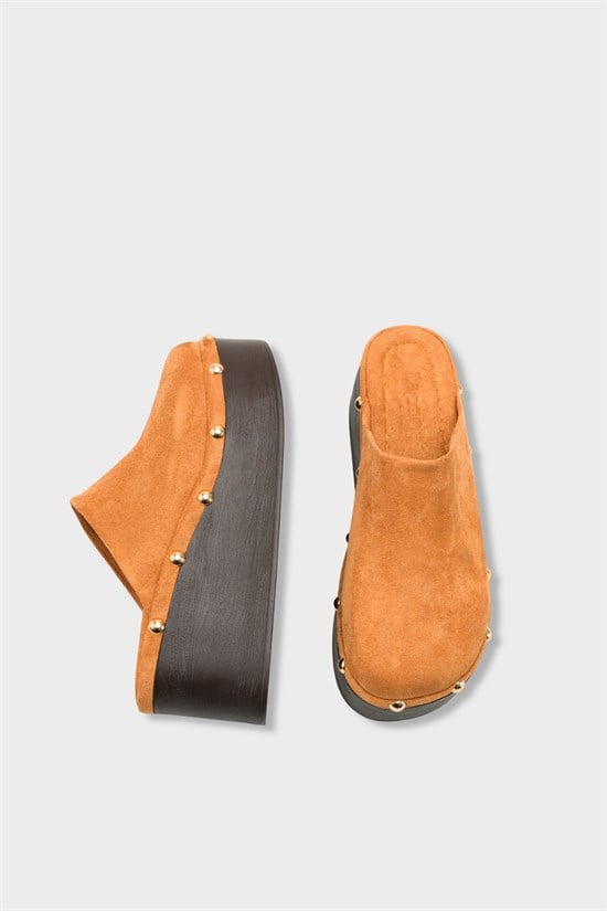 Capone Marlane Wedge Heel Closed Toe Suede Look Women Sued Tan Clog image 6