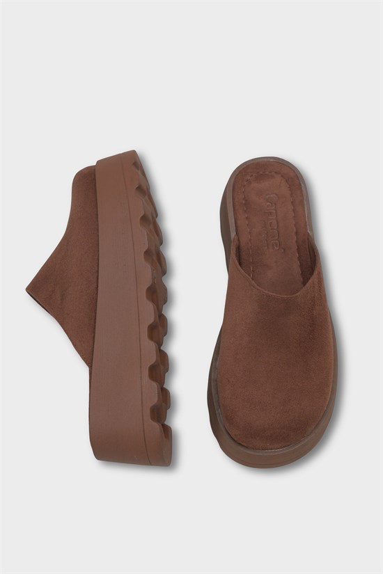 Capone Marlyn Faux Fur Suede Look Women Sued Brown Clog image 5