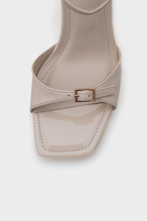 Capone Mid Heel Ankle Strap Buckled Women Patent Ecru Sandals image 3