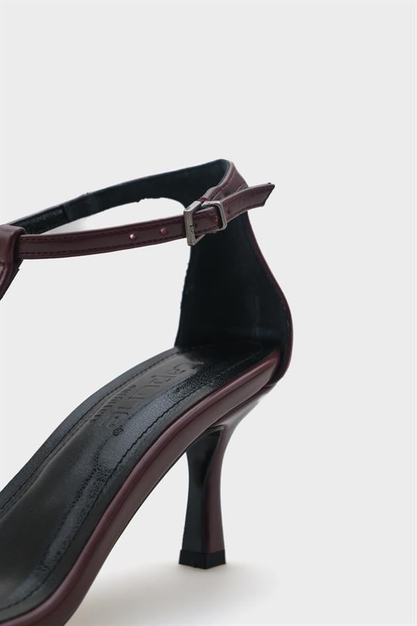 Capone Dalia Mid Heel Ankle Strap Women Burgundy Sandals image 5