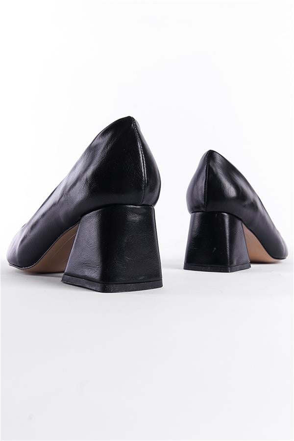 Capone Mid Heel Soft Padded Insole Women Black Shoes image 3