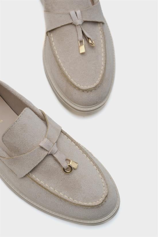 Capone Outfitters 001 Women Beige Loafer image 5