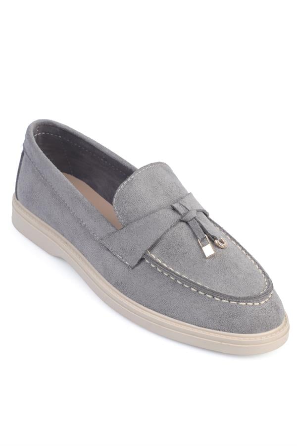 Capone Outfitters 001 Women Light Grey Loafer
