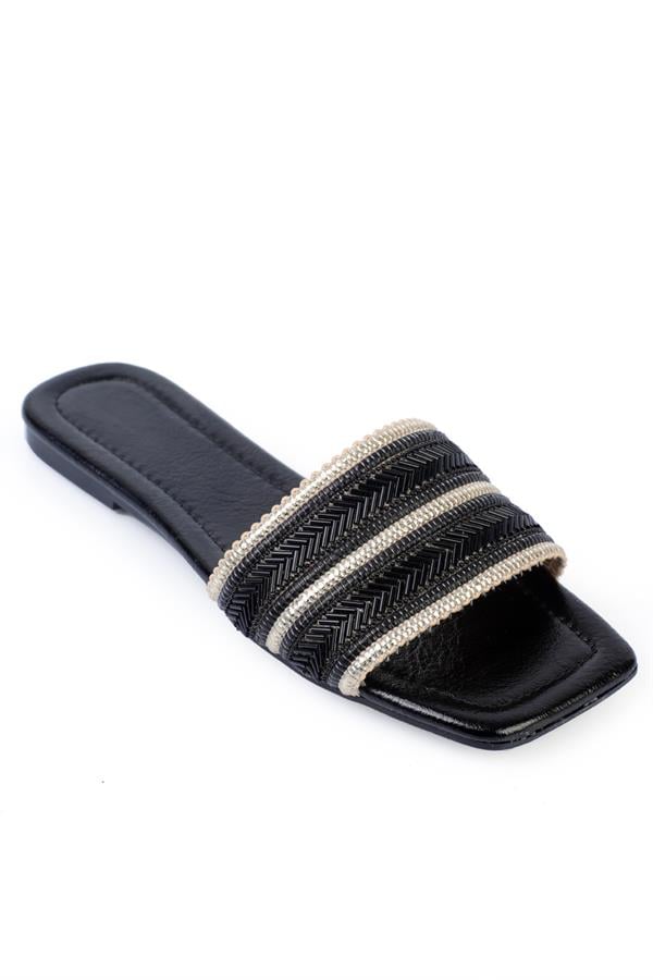 Capone Outfitters 20617 Women Metallic Black Sandal
