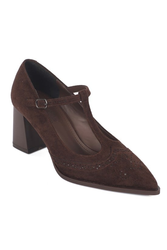 Capone Outfitters 608 Women Sued Brown Heeled