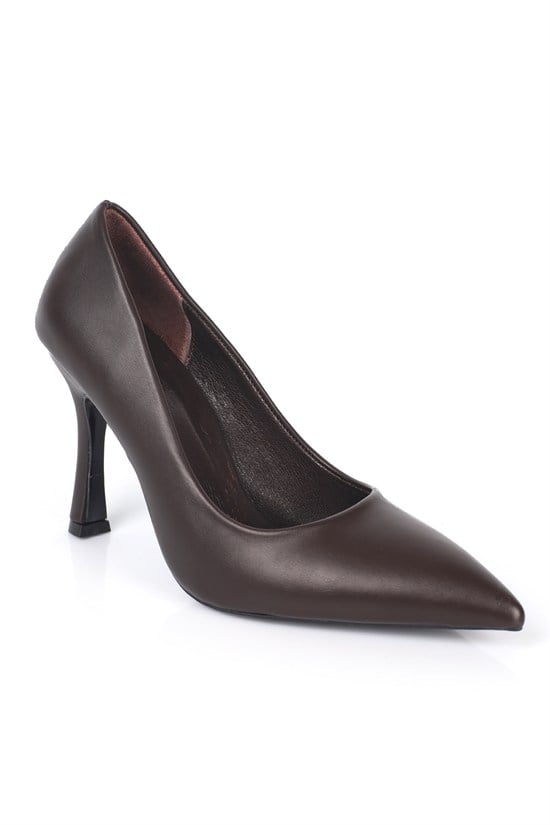 Capone Outfitters 800 Women Brown Stiletto