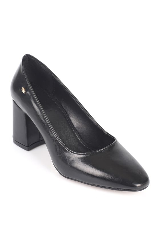 Capone Outfitters 8113 Women Black Heeled