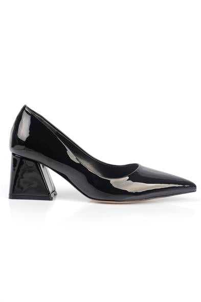 Capone Sabrina Mid Heel Soft Padded Insole Women Black Shoes image 3
