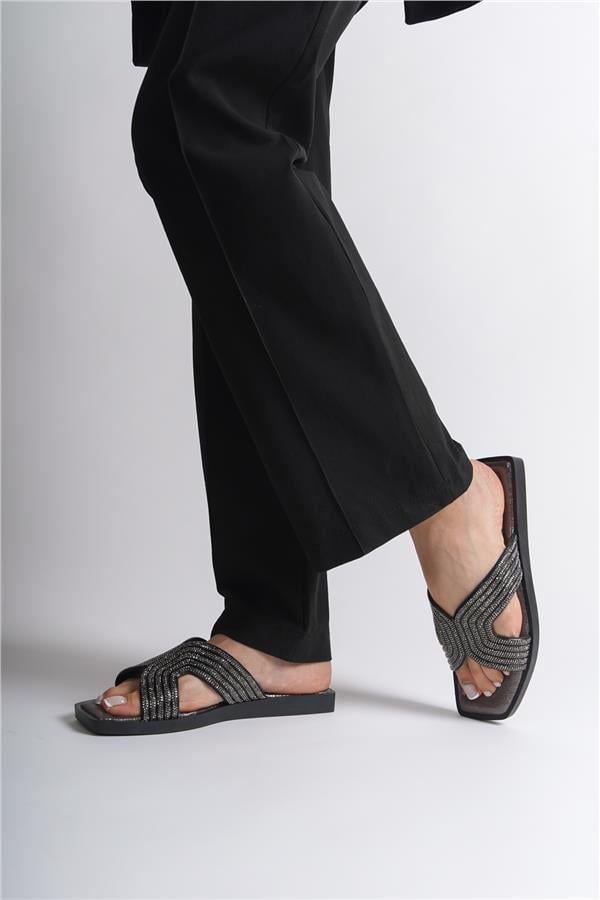 Capone Outfitters HRM11 Women Platinum Sandal image 2