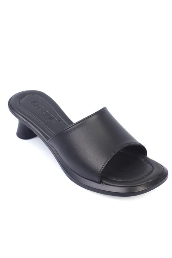 Capone Marijo Mid Heel Women Black Sandals