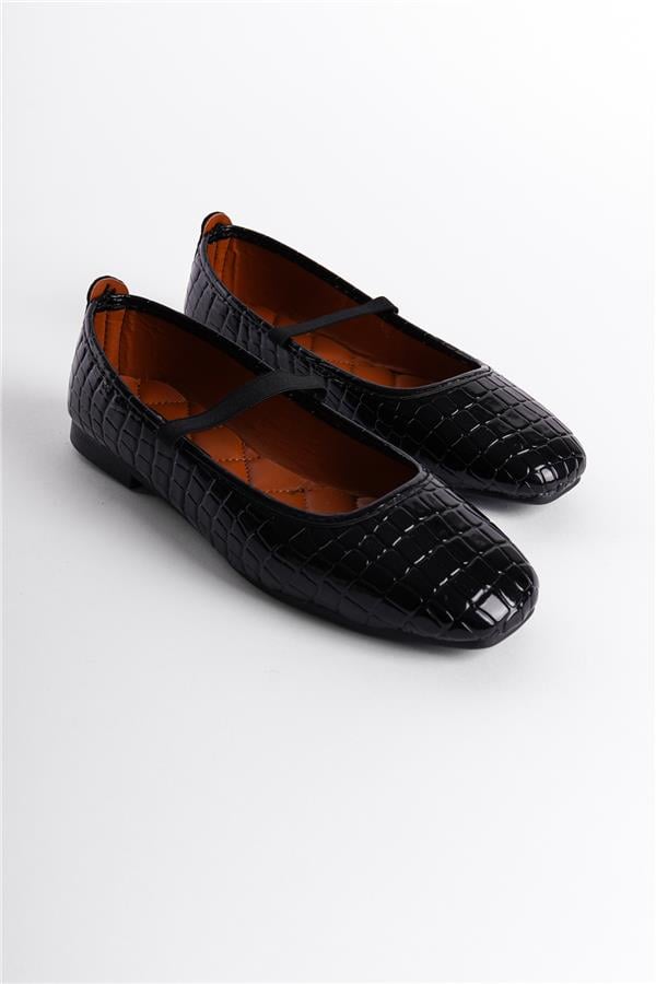 Capone Braki Women Black Crocodile Print Ballerina