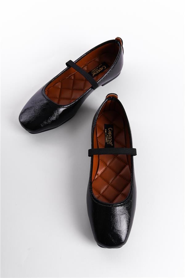 Capone Braki Women Black Crinkle Patent Ballerina image 4