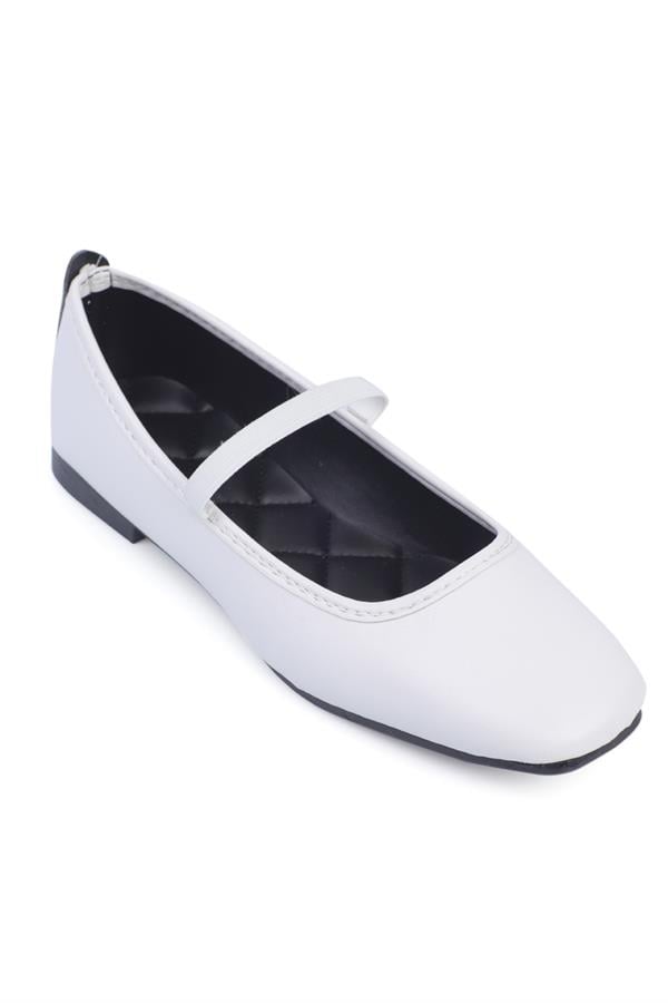 Capone Women White Ballerina image 1