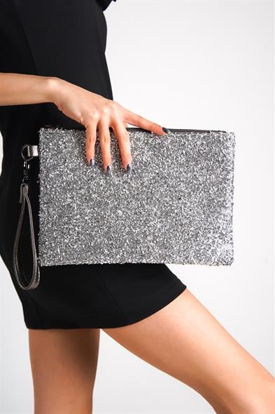 Capone Paris Women Silver Wrislet image 3