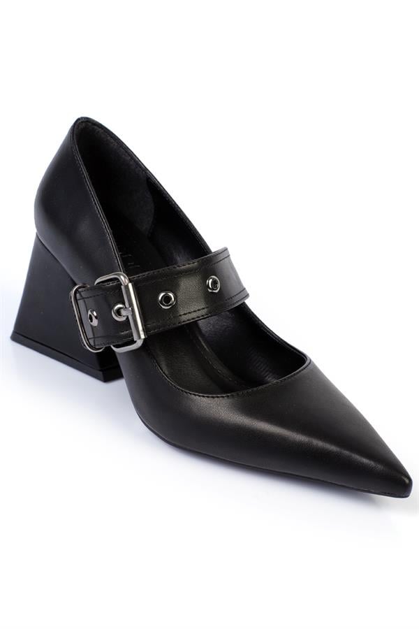 Capone Roda Pointed-Toe Mid-Heeled Metal Buckled Women Black Shoes
