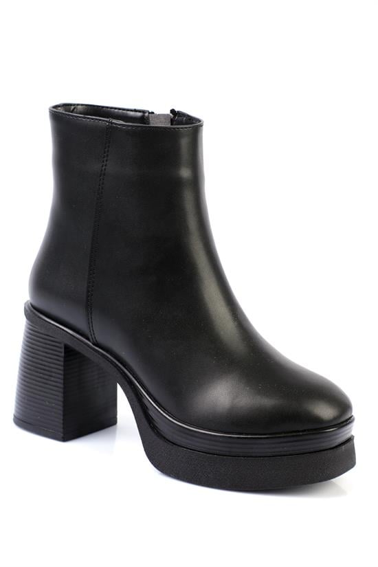 Capone Round Toe Side Zipper Mid Heels Woman Boots