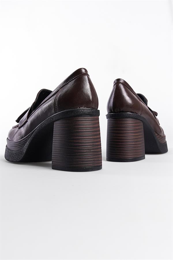Capone Round Toe Tasseled Mid Heel Woman Loafer image 4