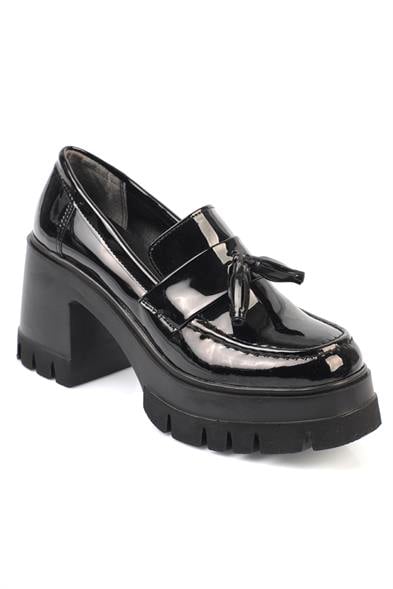Capone Round Toe Tasseled Mid Heel Woman Loafer image 5