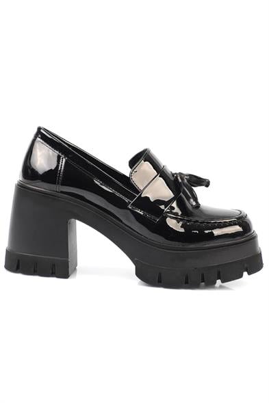 Capone Round Toe Tasseled Mid Heel Woman Loafer image 4