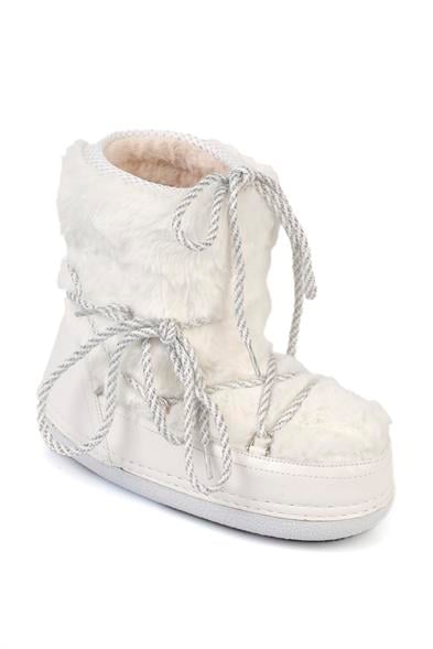 Capone Round Toe Thick Sole Furry Women White Boots
