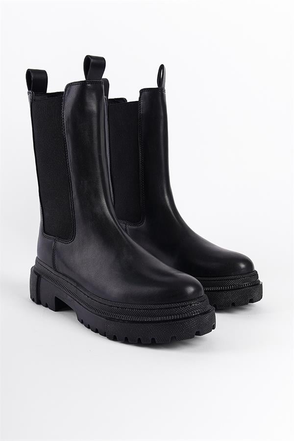 Capone Side Elastic Ankle Boots image 4