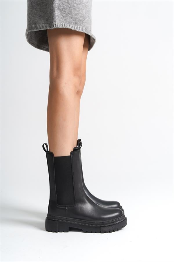 Capone Side Elastic Ankle Boots image 5