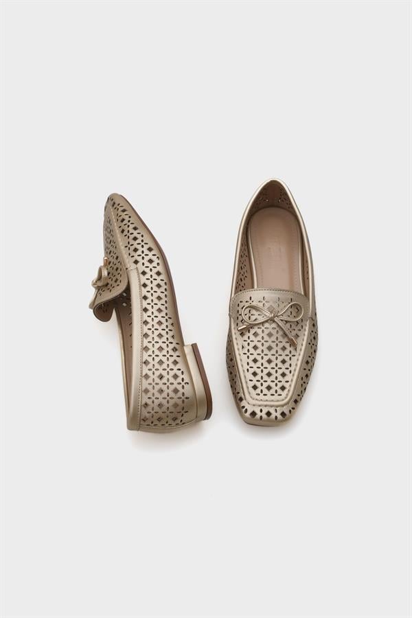 Capone Studded Metallic Women  Loafer image 5