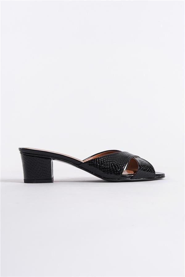 Capone Taya Cross Band Women Black Sandals