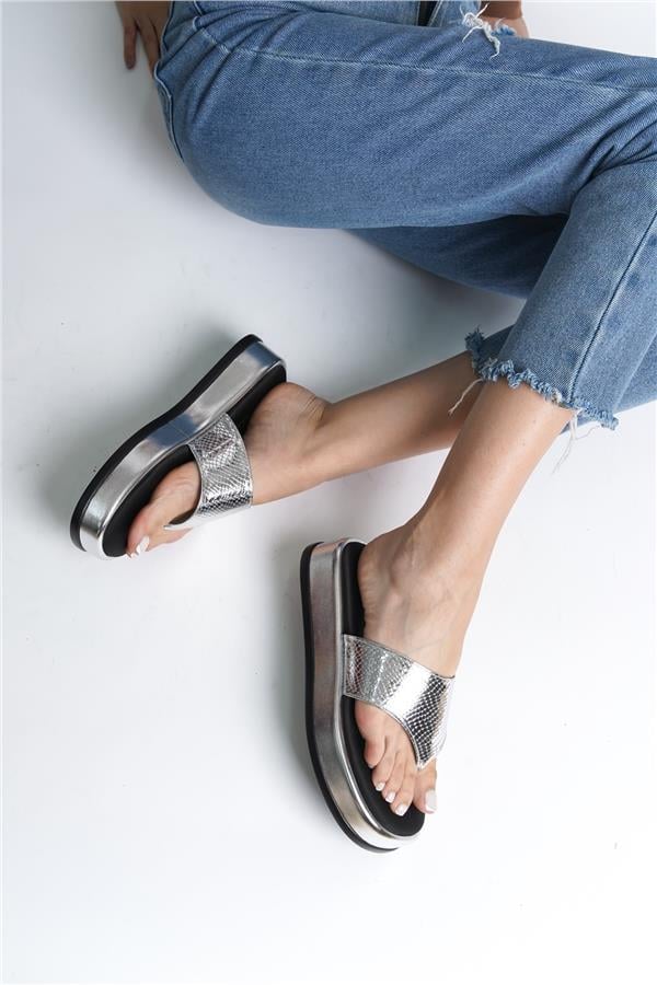 Capone Wedge Heeled Crystal Embellished Thong Women Metallic Silver Sandals image 2