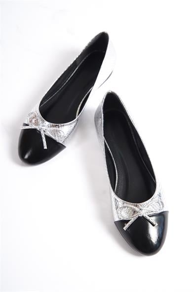 Capone Asia Woman Round Toe Two Piece Ballerinas image 2