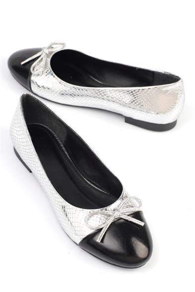 Capone Asia Woman Round Toe Two Piece Ballerinas image 3