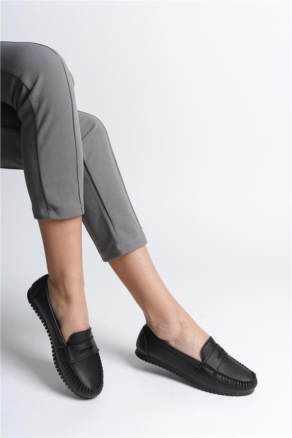 Capone Women Black Loafer image 1